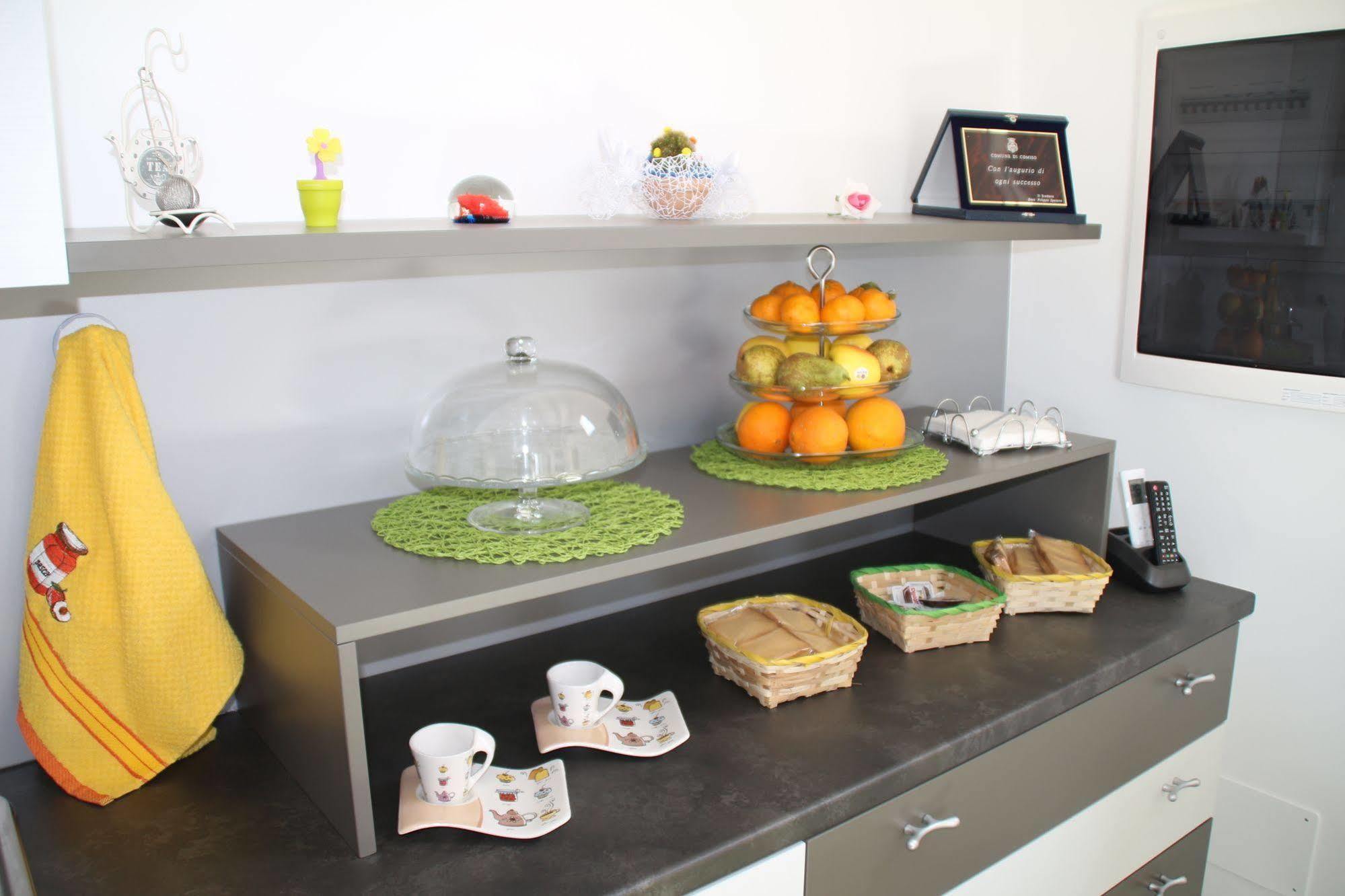 La Terrazza B&B 코미소 외부 사진