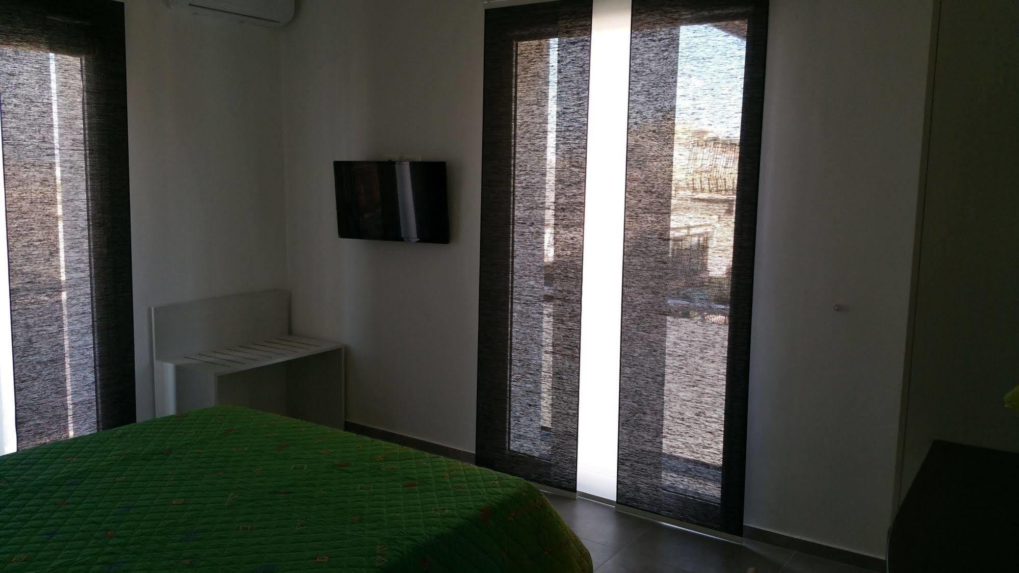 La Terrazza B&B 코미소 외부 사진