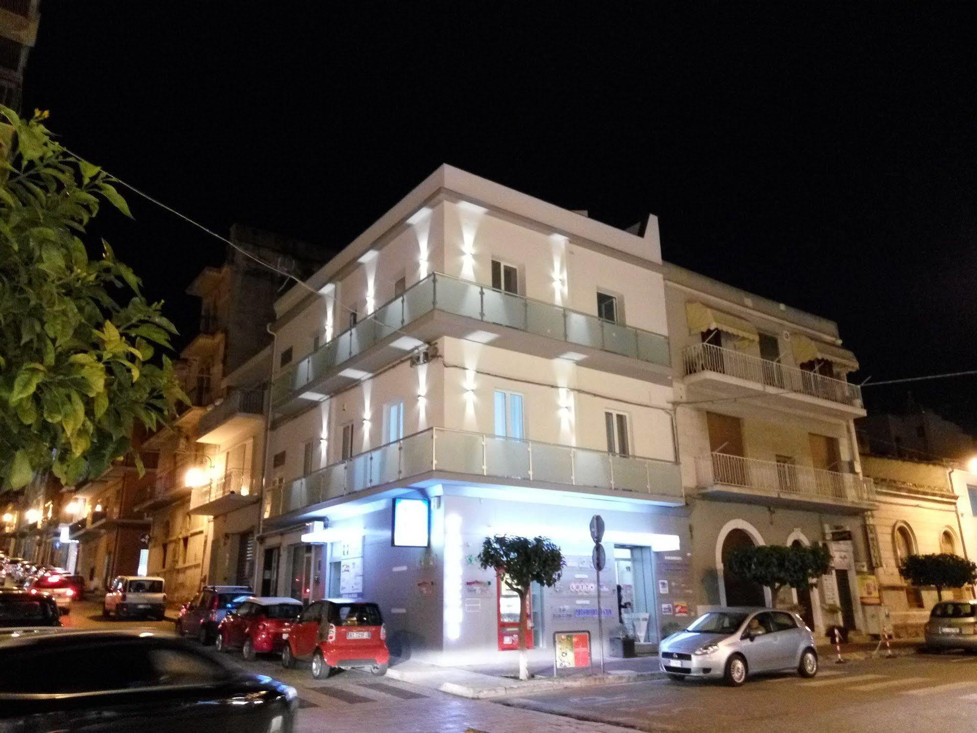 La Terrazza B&B 코미소 외부 사진